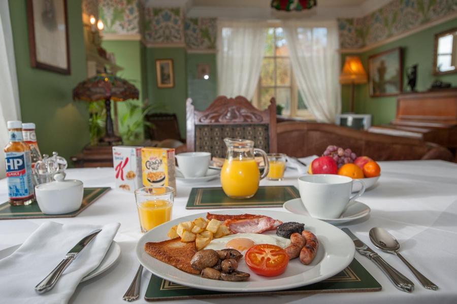 Ardwyn House Panzió Llanwrtyd Wells Kültér fotó